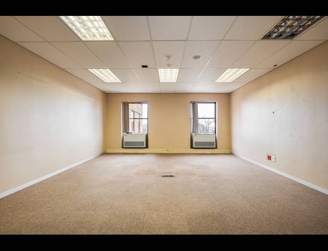 3,513M² OFFICE FOR SALE IN FERNDALE